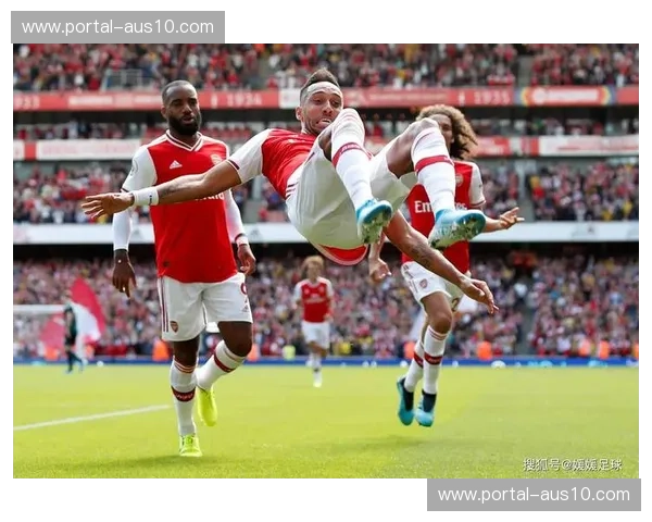 西汉姆联前锋德耶稣伤缺 莫耶斯锋线轮换选择受限